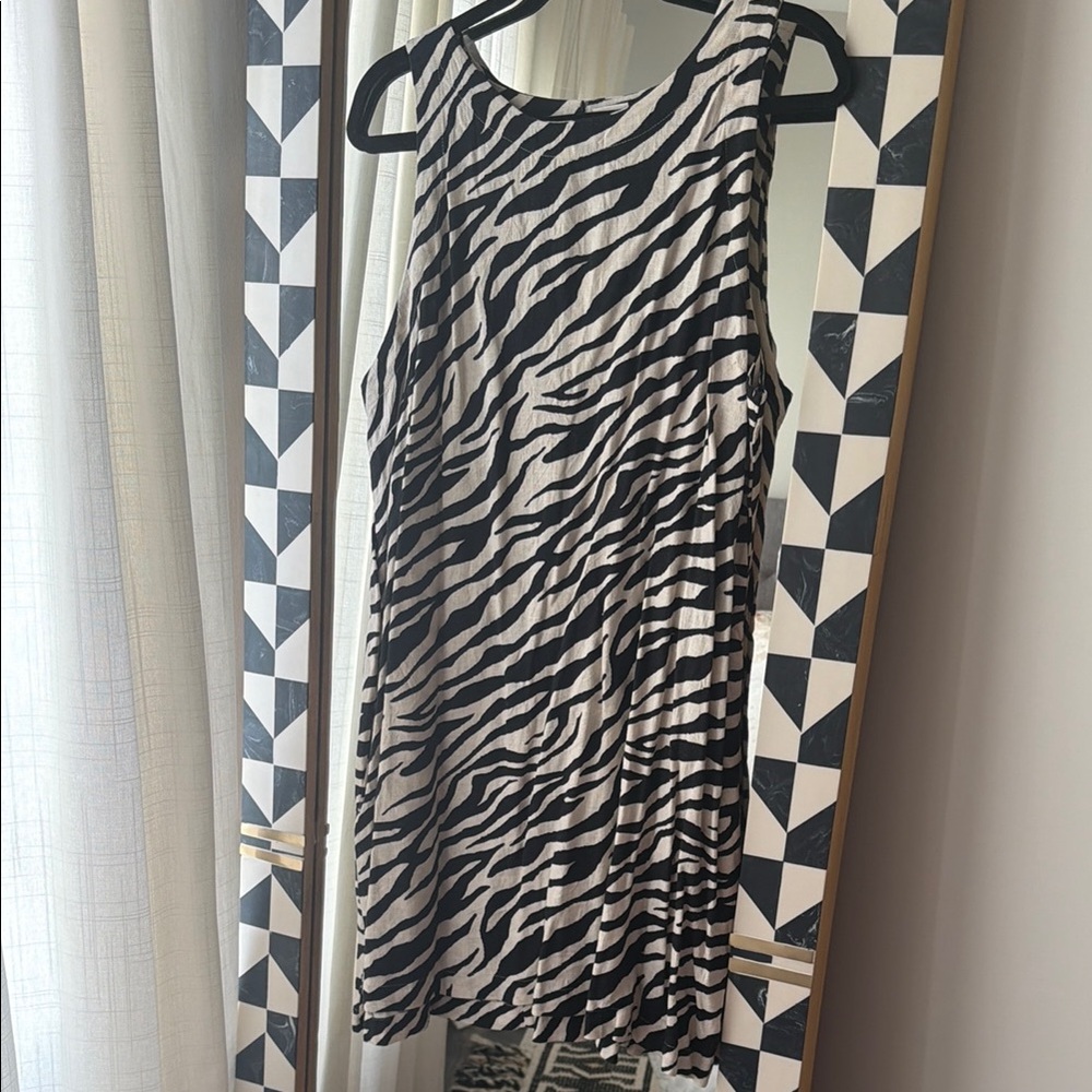 Zebra Print Sleeveless Shift Dress - Black & White